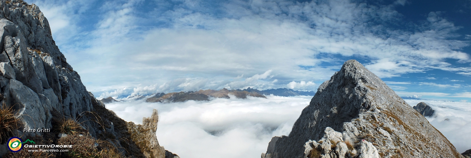 53 panoramica in salita alla cima verso l'anticima....jpg